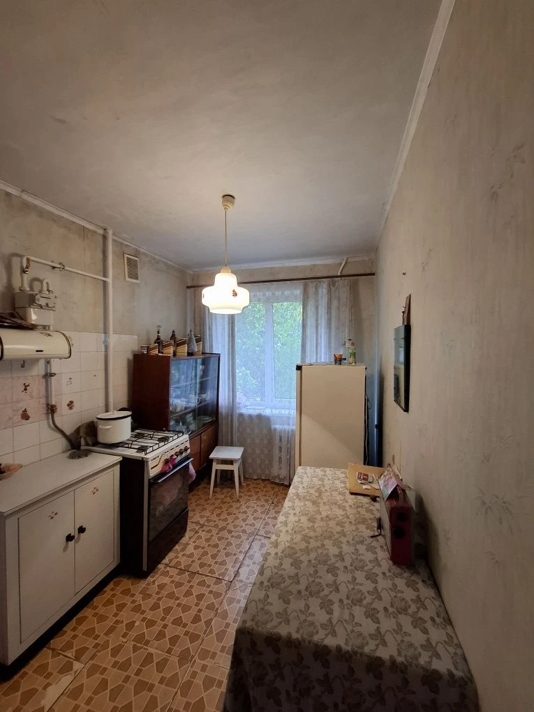 Продається, або обмін 3-кімнатна квартира на вул. Чарівній, 2/9