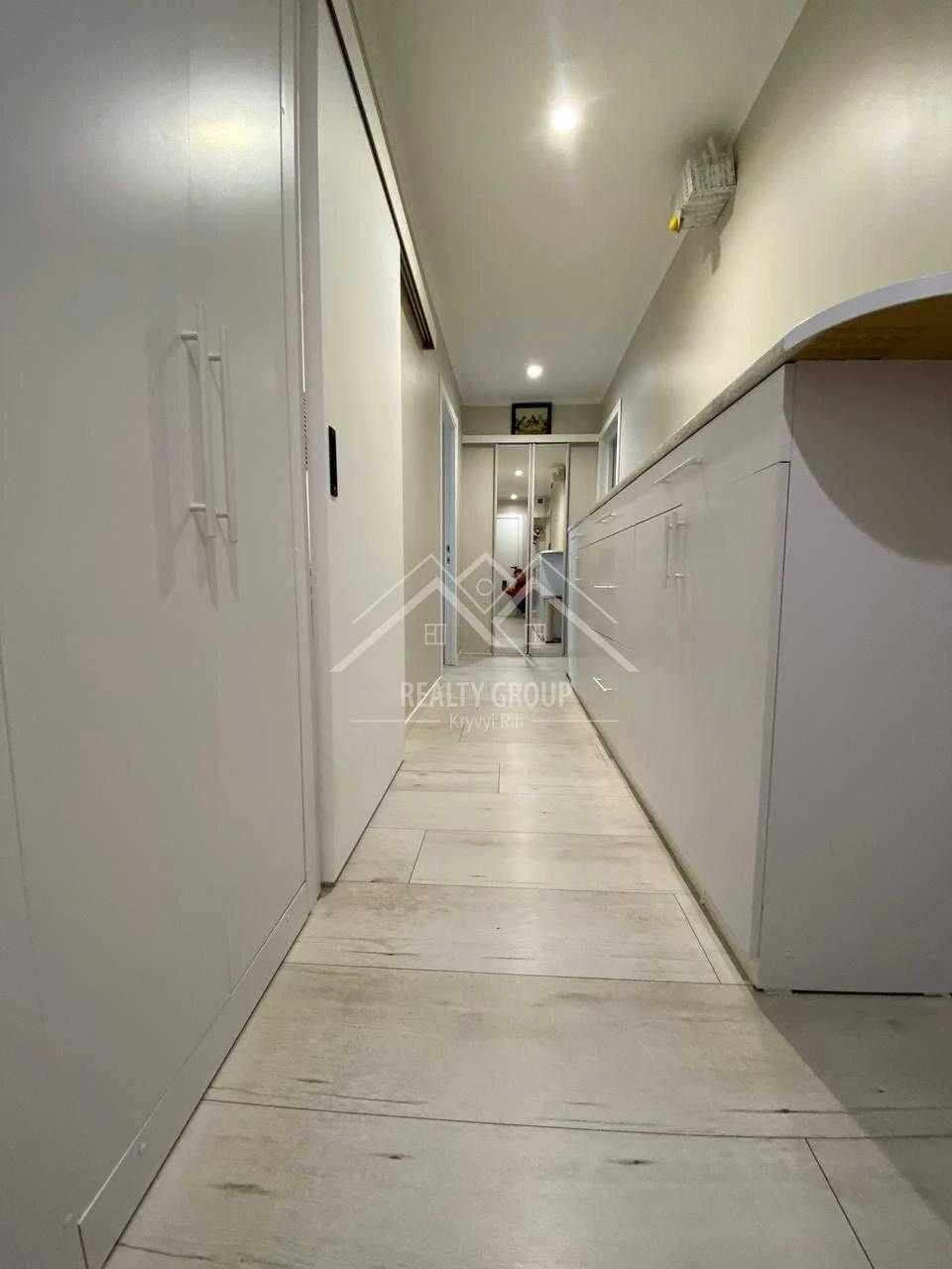 Sale of a 3-room apartment on вул. Koblyansky