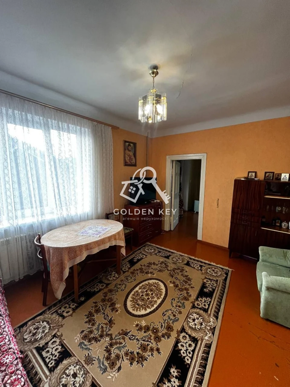 Sale of a 3-room apartment (block of flats) Mall
