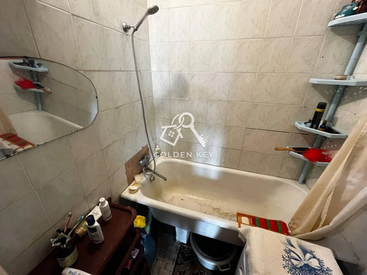 Sale of a 3-room apartment (block of flats) Mall