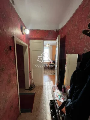 Sale of a 3-room apartment (block of flats) Mall