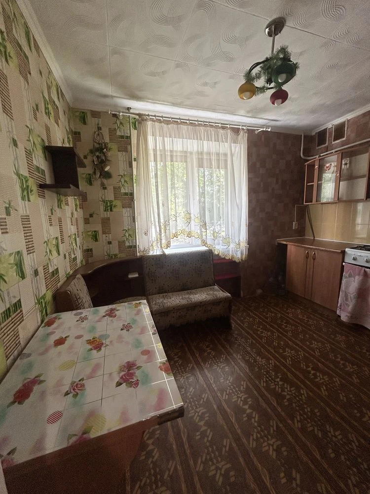 Продается 1-комнатная квартира на Кресе по Рзянкіна в чешском доме на 1 этаже