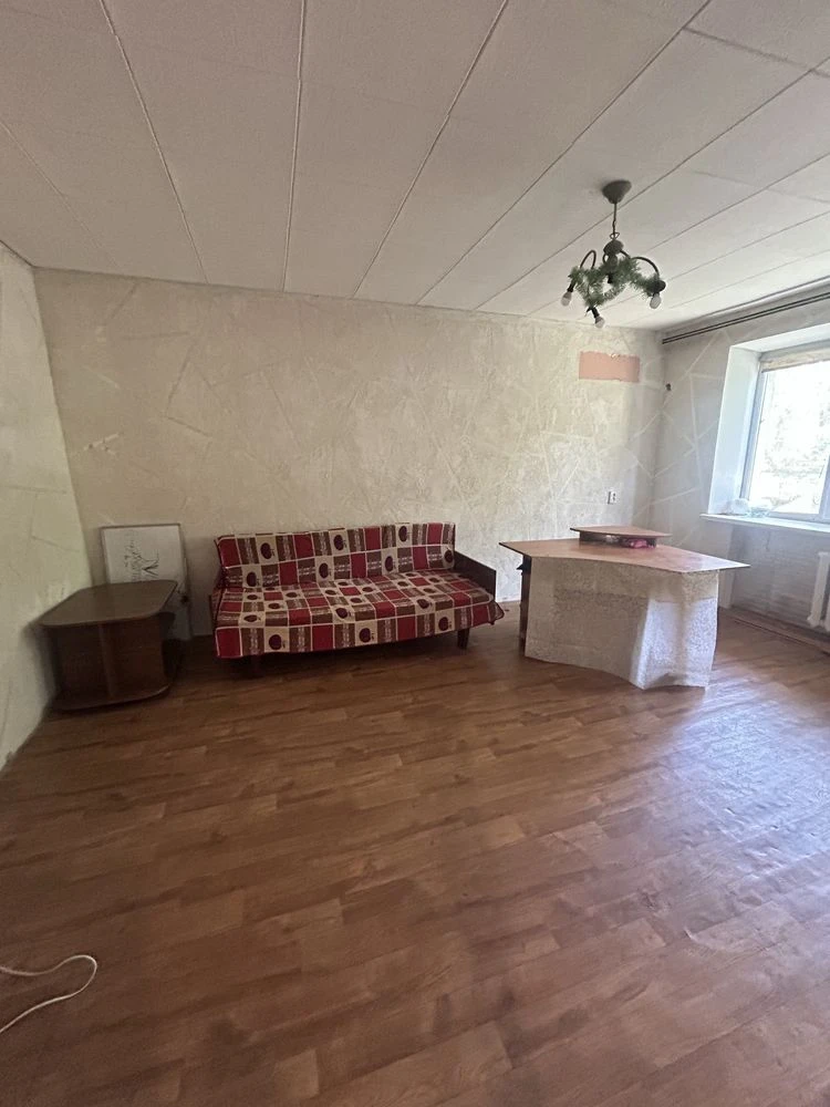 Продается 1-комнатная квартира на Кресе по Рзянкіна в чешском доме на 1 этаже