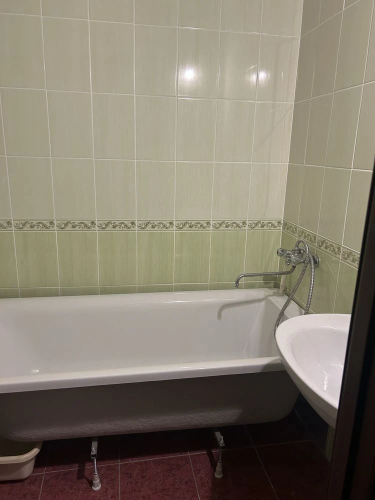 3-room apartment on 7 Zarichno Street, 3rd floor