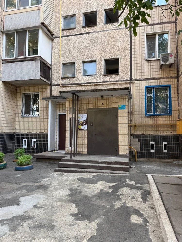 Продаётся 1-комнатная квартира в Долгинцовском районе