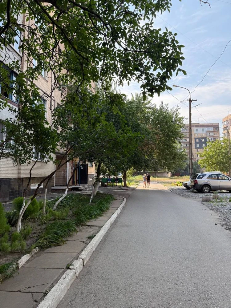 Продаётся 1-комнатная квартира в Долгинцовском районе