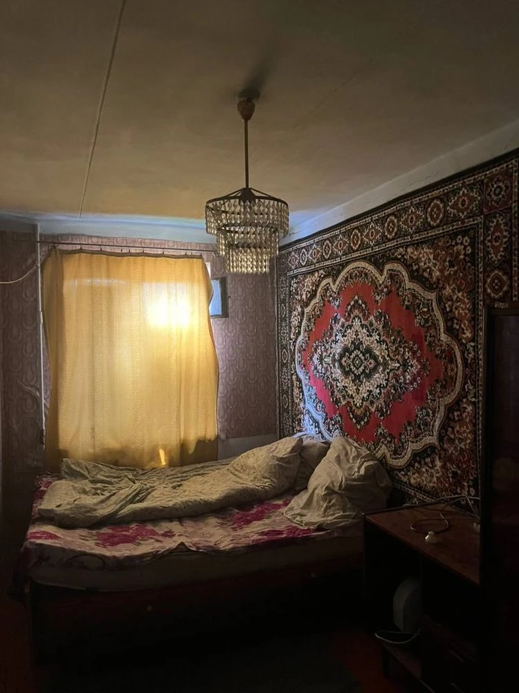 Продается квартира в Артема, 2 комнаты, первый этаж