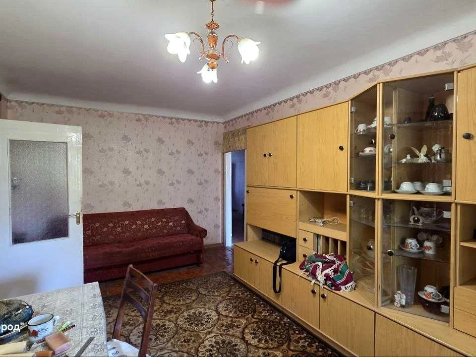 Apartment. Kryvyi Rih, Kryvizhstali Street (Ordzhonikidze)