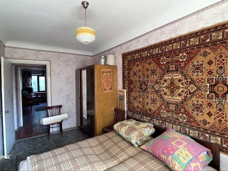 Apartment. Kryvyi Rih, Kryvizhstali Street (Ordzhonikidze)