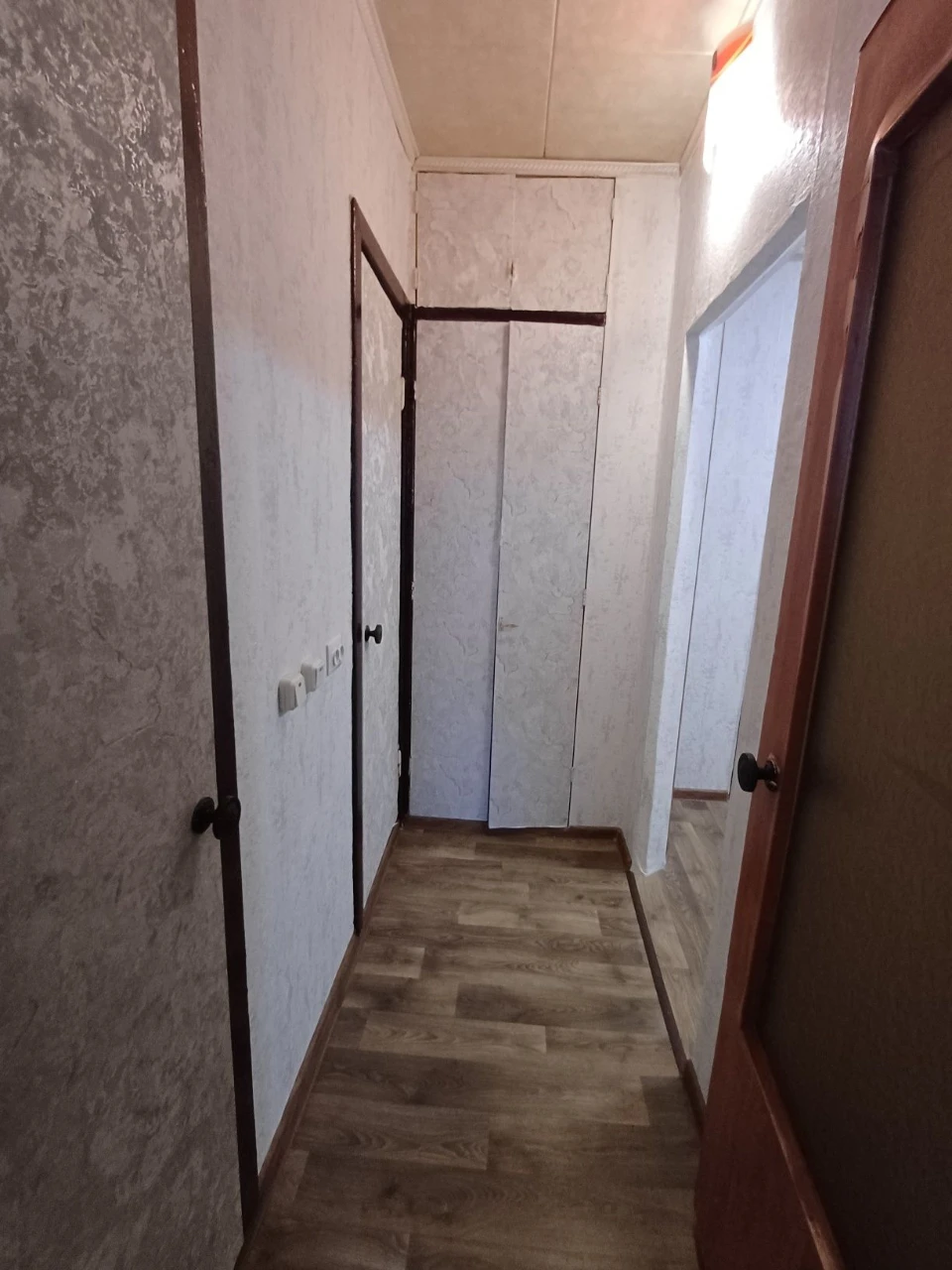 Two-room apartment for sale on Mykoly Svitals'koho Street.