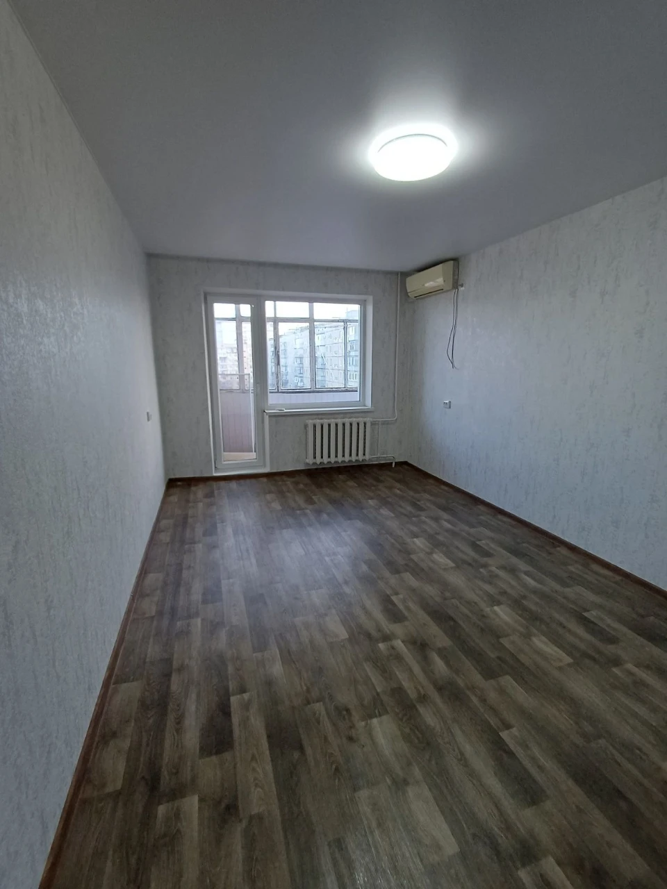 Two-room apartment for sale on Mykoly Svitals'koho Street.
