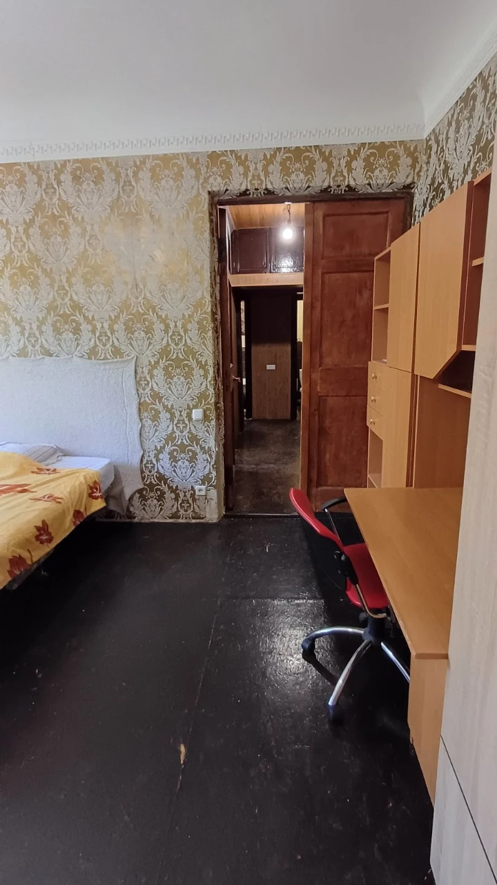 Продаж! Відновлена 2-кімнатна квартира неподалік від 95 кварталу