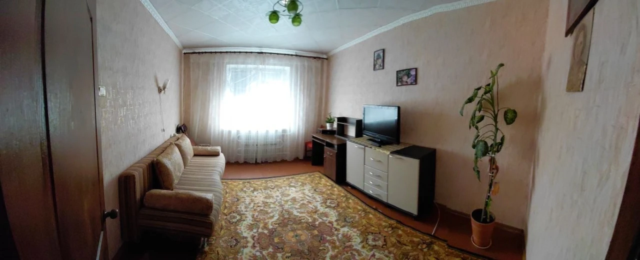 Продам 3-кімнатну квартиру в Ческах