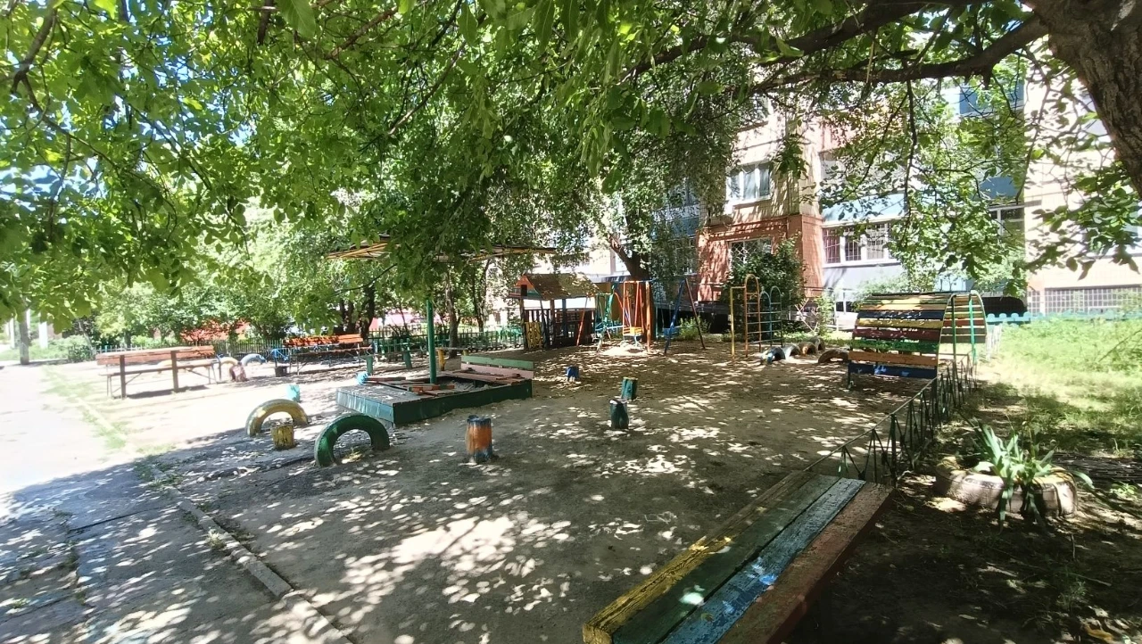 Продається 3-кімнатна квартира, 5-й Зарічний