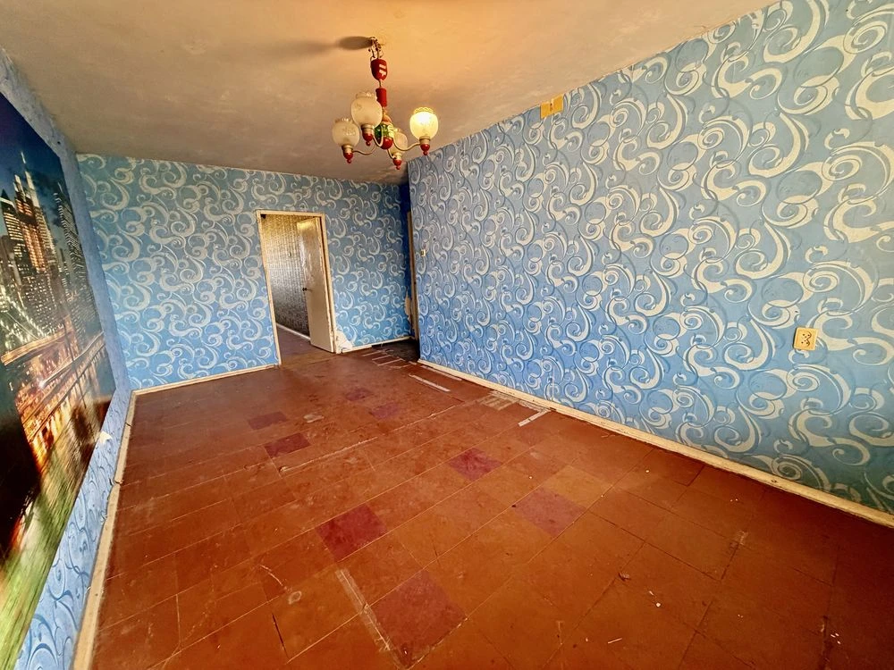 Sale of a three-room apartment on Charovna Street