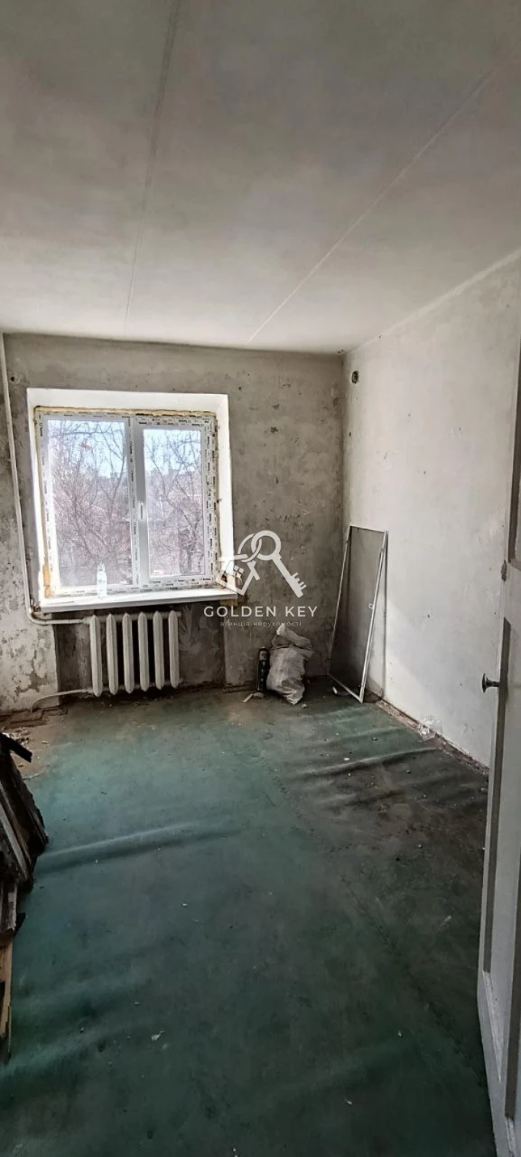 Продається 3-кімнатна квартира, Квартал, 95