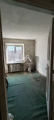 Продається 3-кімнатна квартира, Квартал, 95