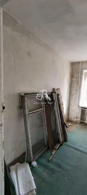 Продається 3-кімнатна квартира, Квартал, 95