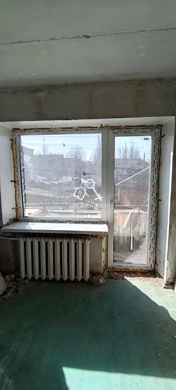 Продається 3-кімнатна квартира, Квартал, 95