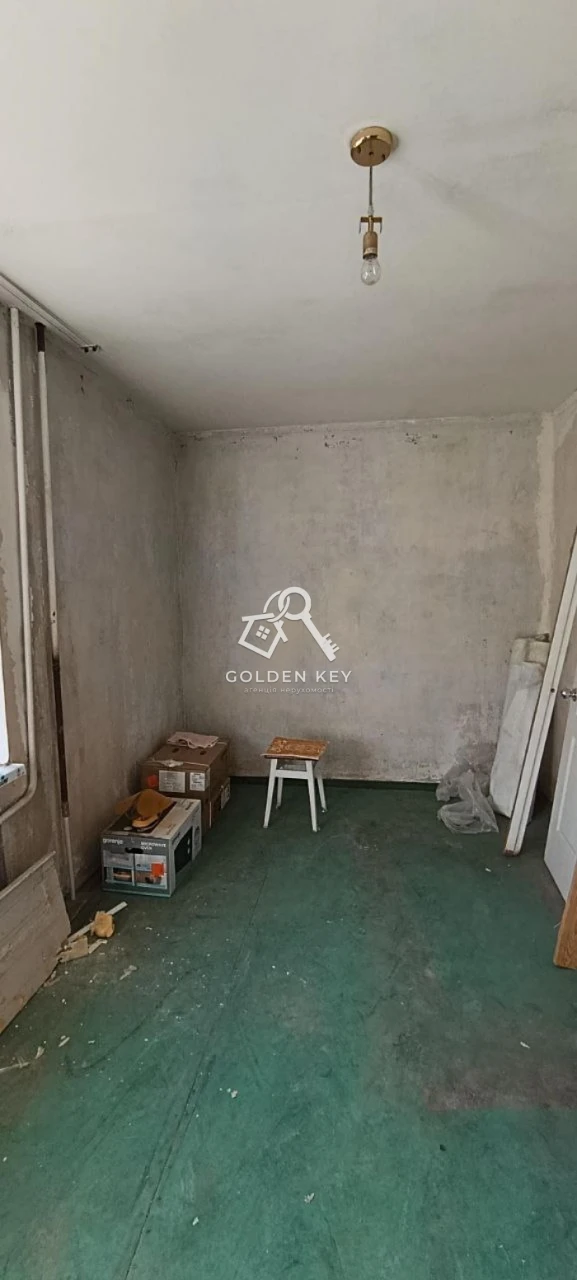 Продається 3-кімнатна квартира, Квартал, 95