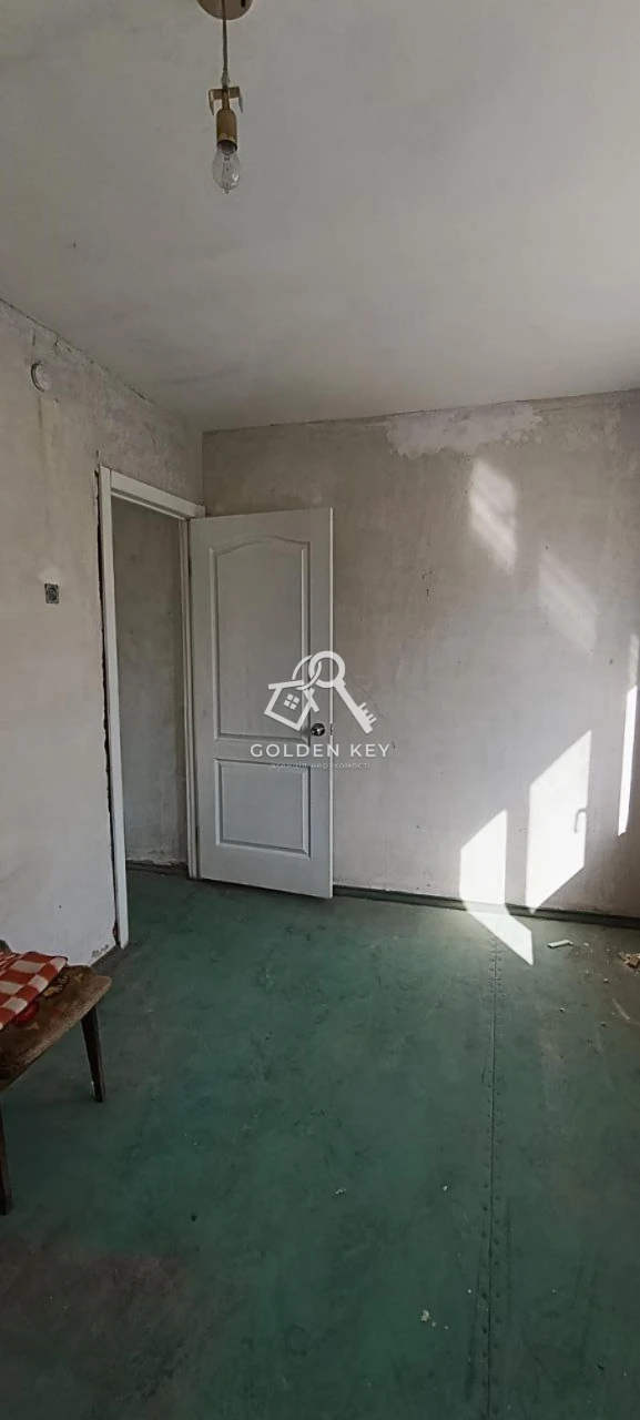 Продається 3-кімнатна квартира, Квартал, 95
