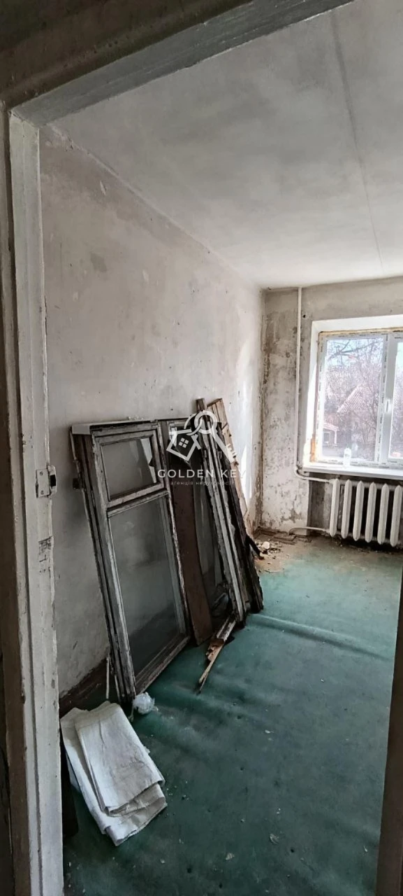 Продається 3-кімнатна квартира, Квартал, 95