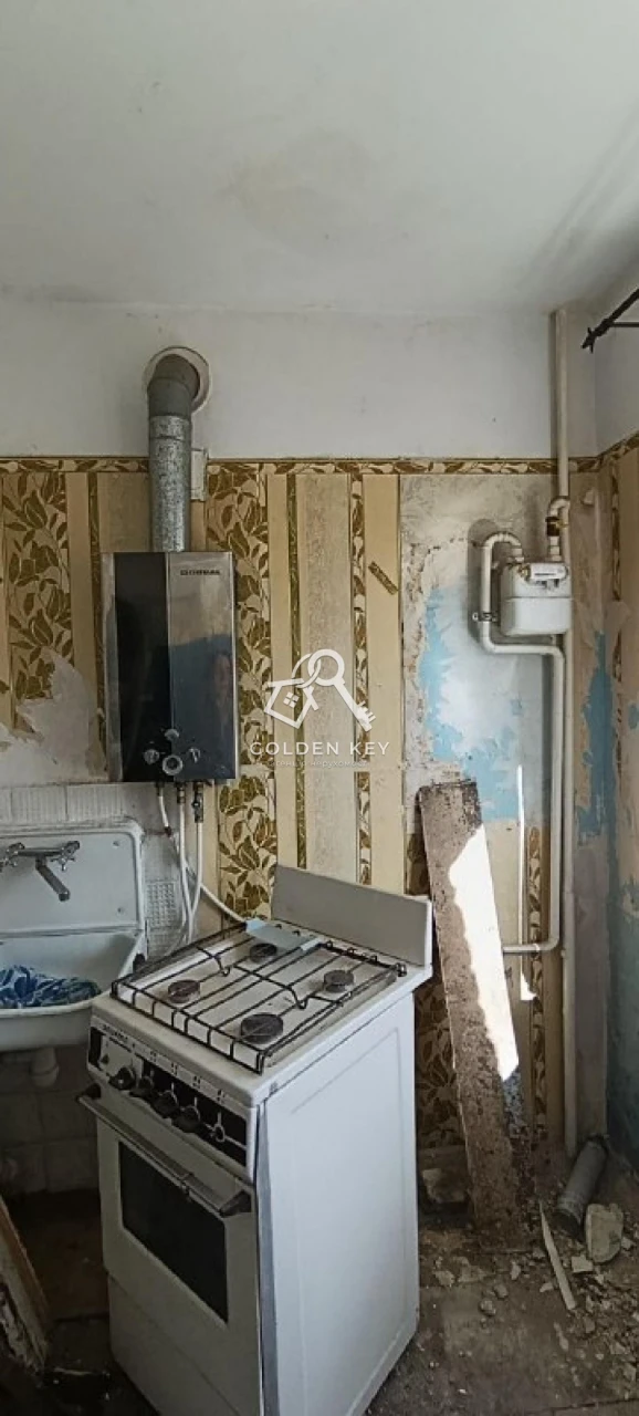 Продається 3-кімнатна квартира, Квартал, 95