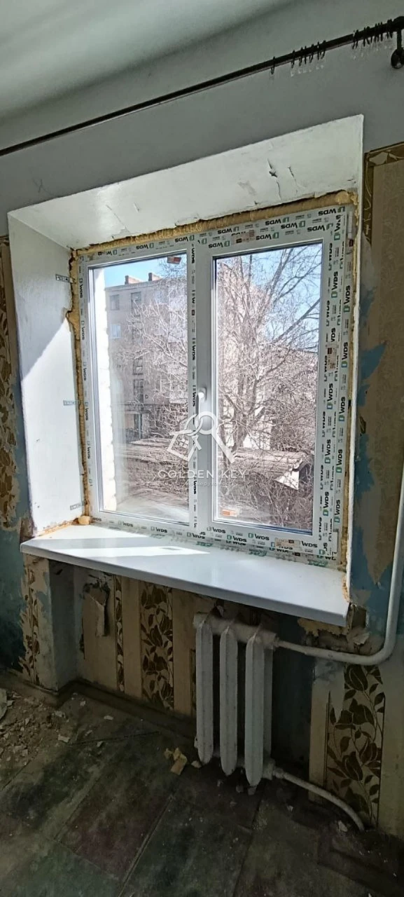 Продається 3-кімнатна квартира, Квартал, 95