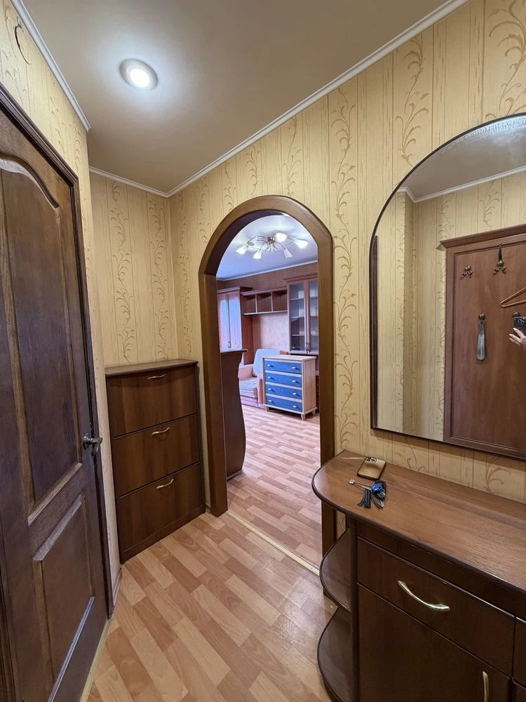 For Sale: 2-bedroom apartment at Metalgors Avenue 27.