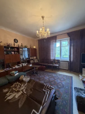 Sale of an apartment on Ploshcha Shakhtars'ka Slava 2 (Dzerzhynka).