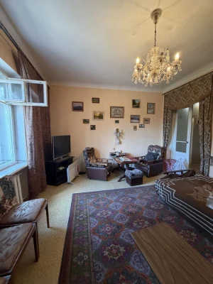 Sale of an apartment on Ploshcha Shakhtars'ka Slava 2 (Dzerzhynka).