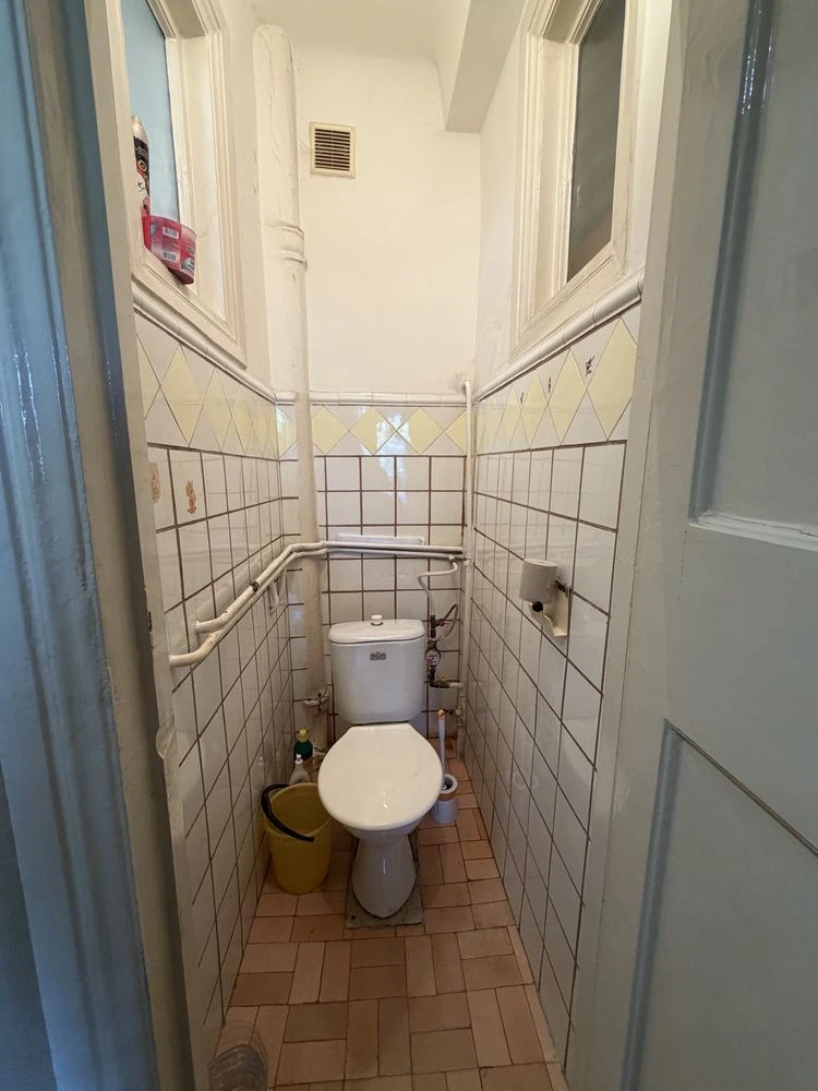Sale of an apartment on Ploshcha Shakhtars'ka Slava 2 (Dzerzhynka).
