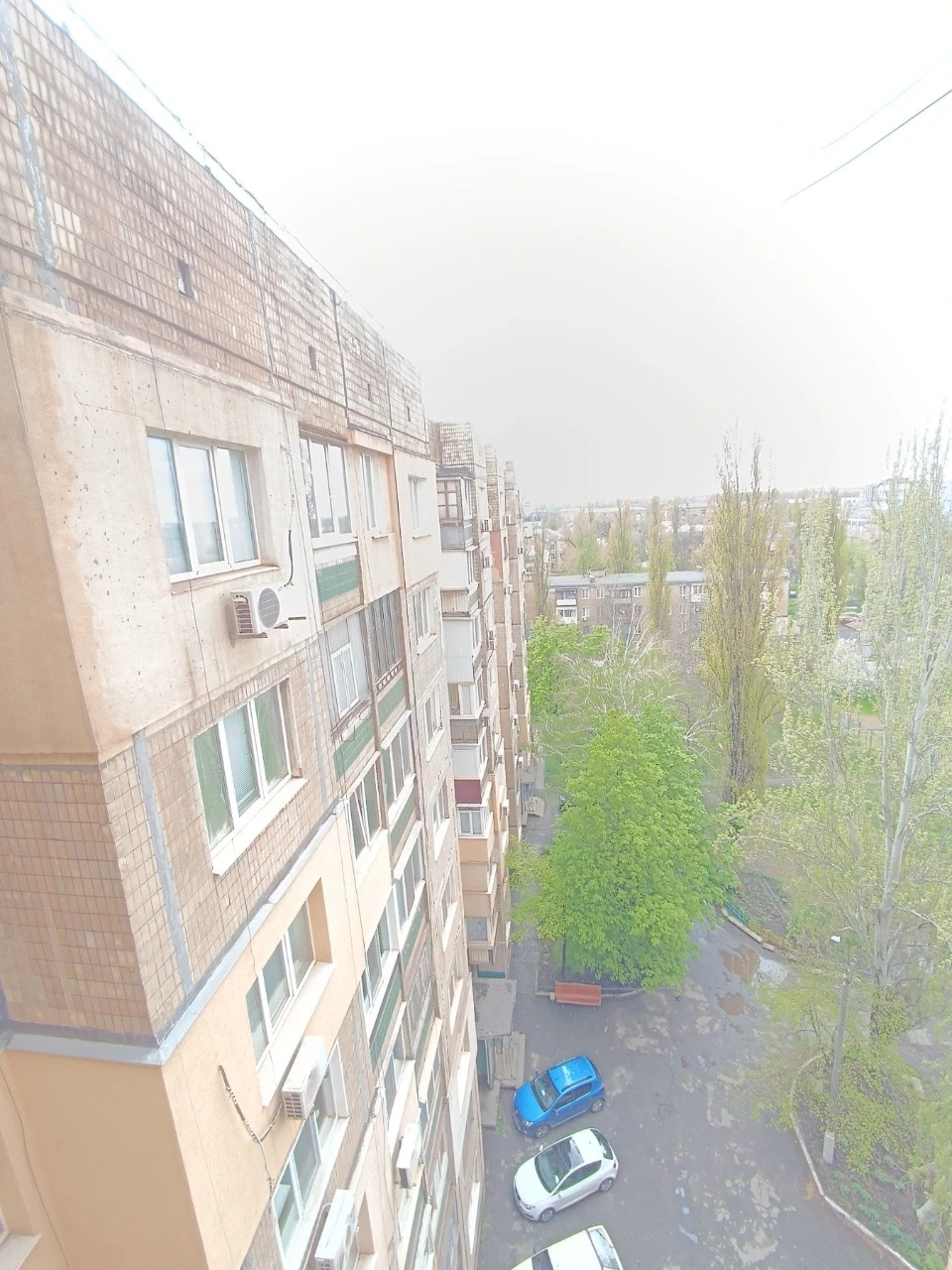 Продам видовую квартиру в центре города 96 квартал ул. Есени