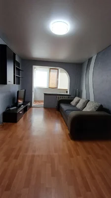 Продаж 2-кімнатного житла на вул. Миколи Світальського, 15. Поруч з Ю.