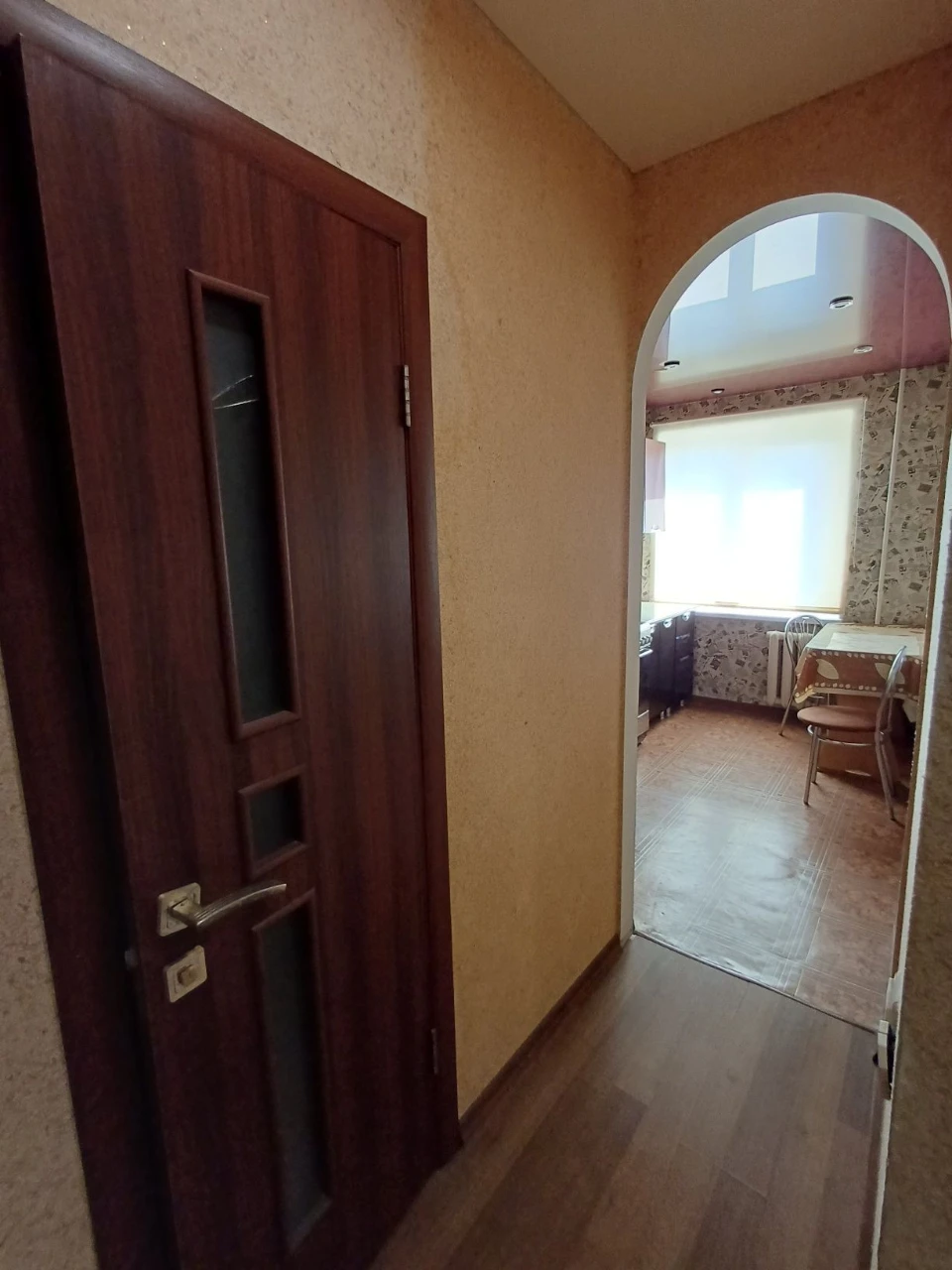 Продаж 2-кімнатного житла на вул. Миколи Світальського, 15. Поруч з Ю.