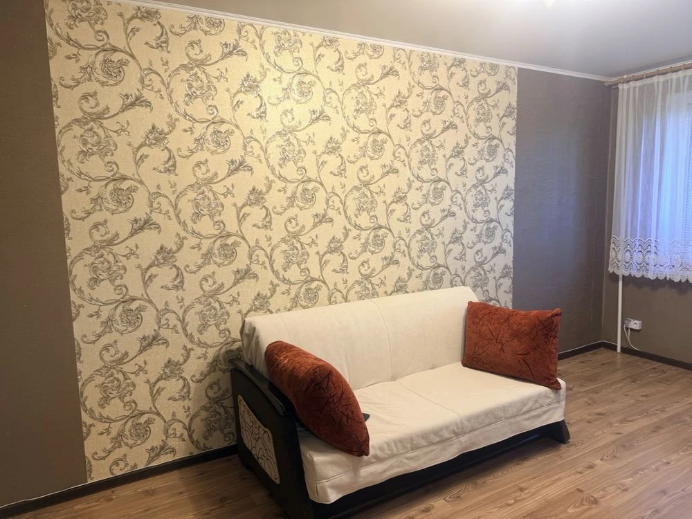 2 room apartment for sale in Sakhankaya district.