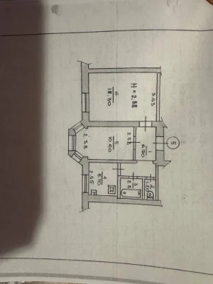 2-room apartment on the second floor with separate rooms, courtyard