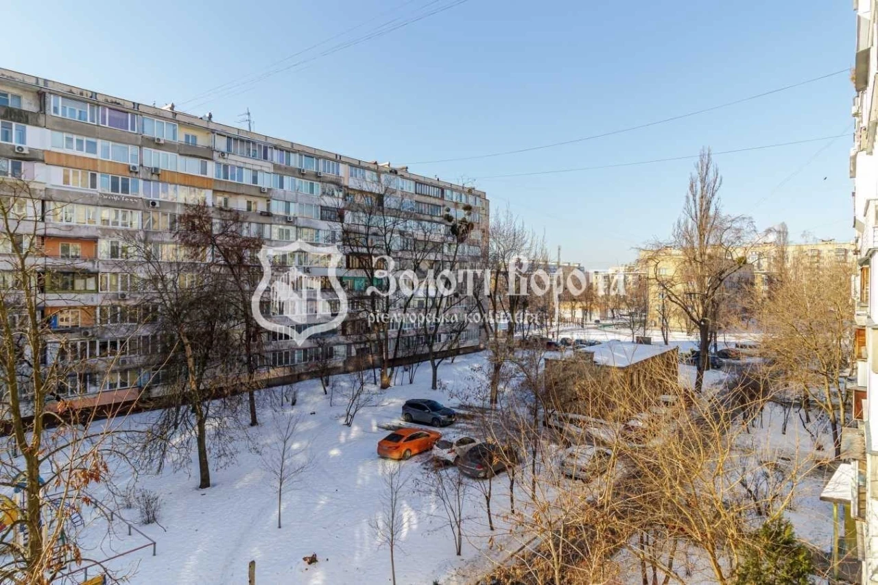 3-room apartment for sale 56.1 m², Sholom Aleichema St., 13