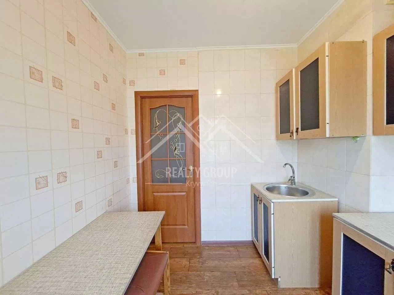Продаж 2-кімнатній квартири в мікрорайоні "Сонячний"
