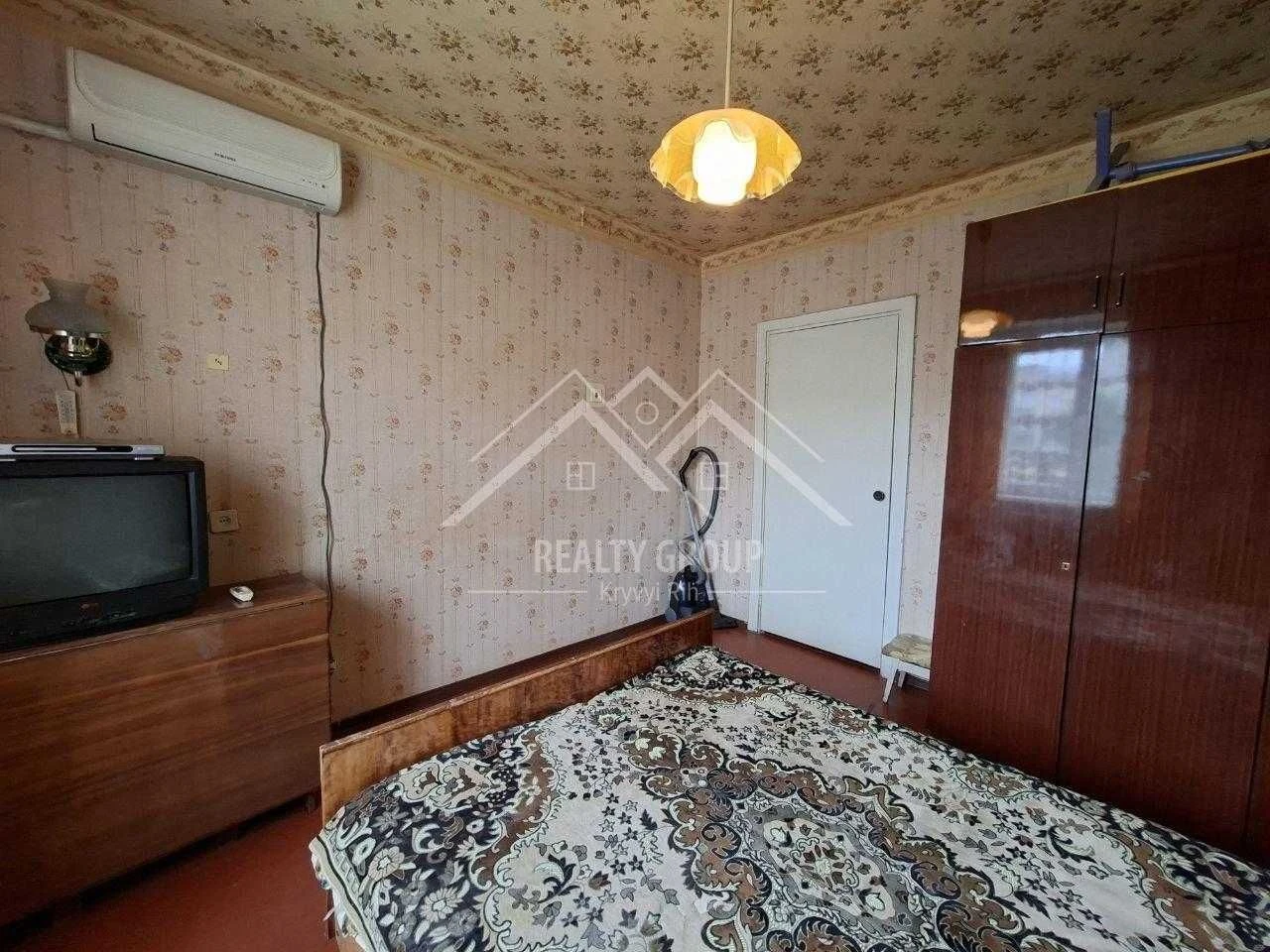 Продаж 2-кімнатній квартири в мікрорайоні "Сонячний"