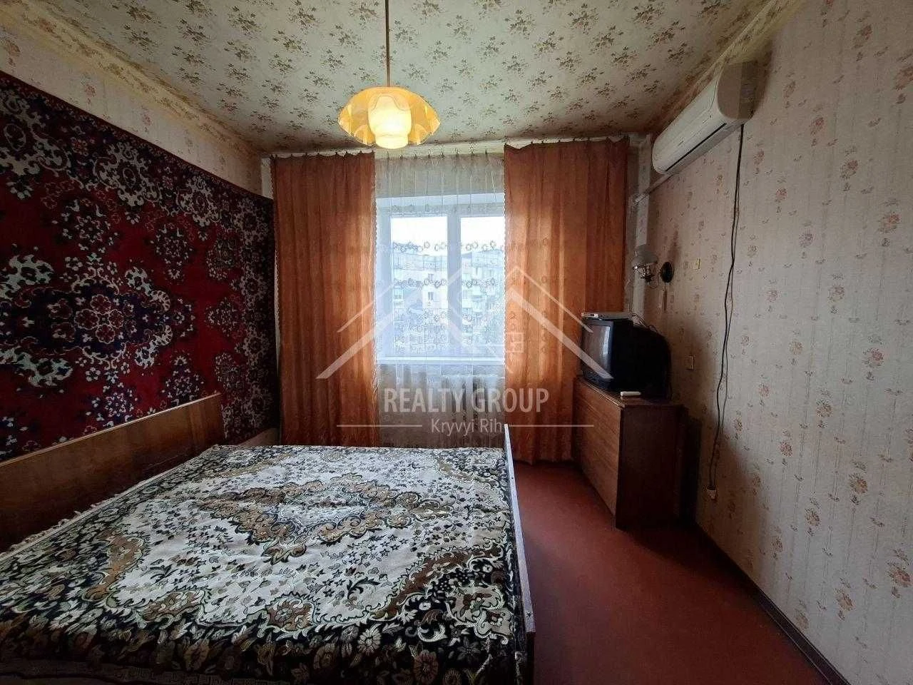 Продаж 2-кімнатній квартири в мікрорайоні "Сонячний"
