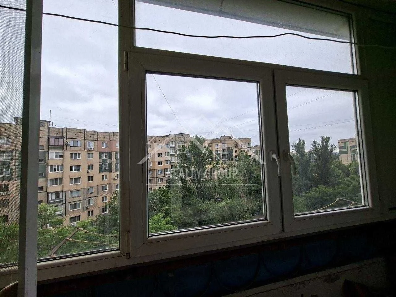 Продаж 2-кімнатній квартири в мікрорайоні "Сонячний"