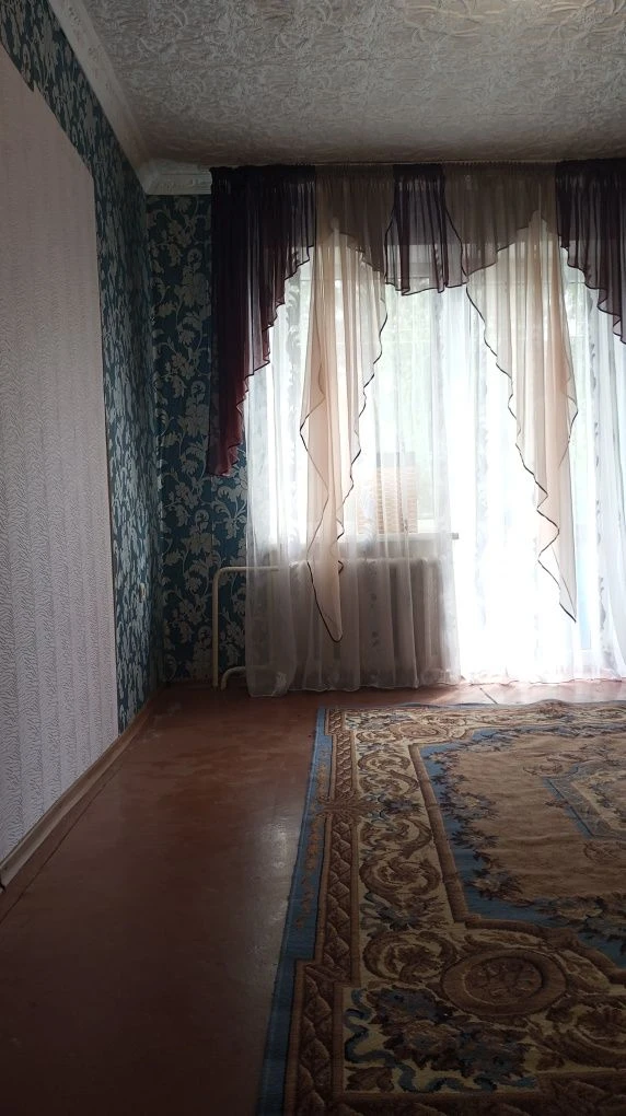 Продається 2-кімнатна квартира в Чешку