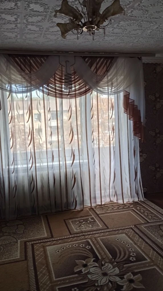 Продається 2-кімнатна квартира в Чешку