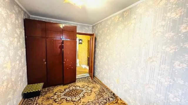 Продається 2-кімнатна квартира на м-н Зарічний, вулиця Електрозаводська