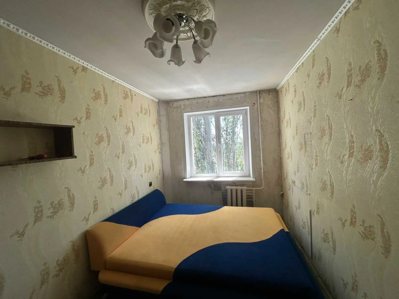Продається 3-кімнатна квартира в Покровському районі