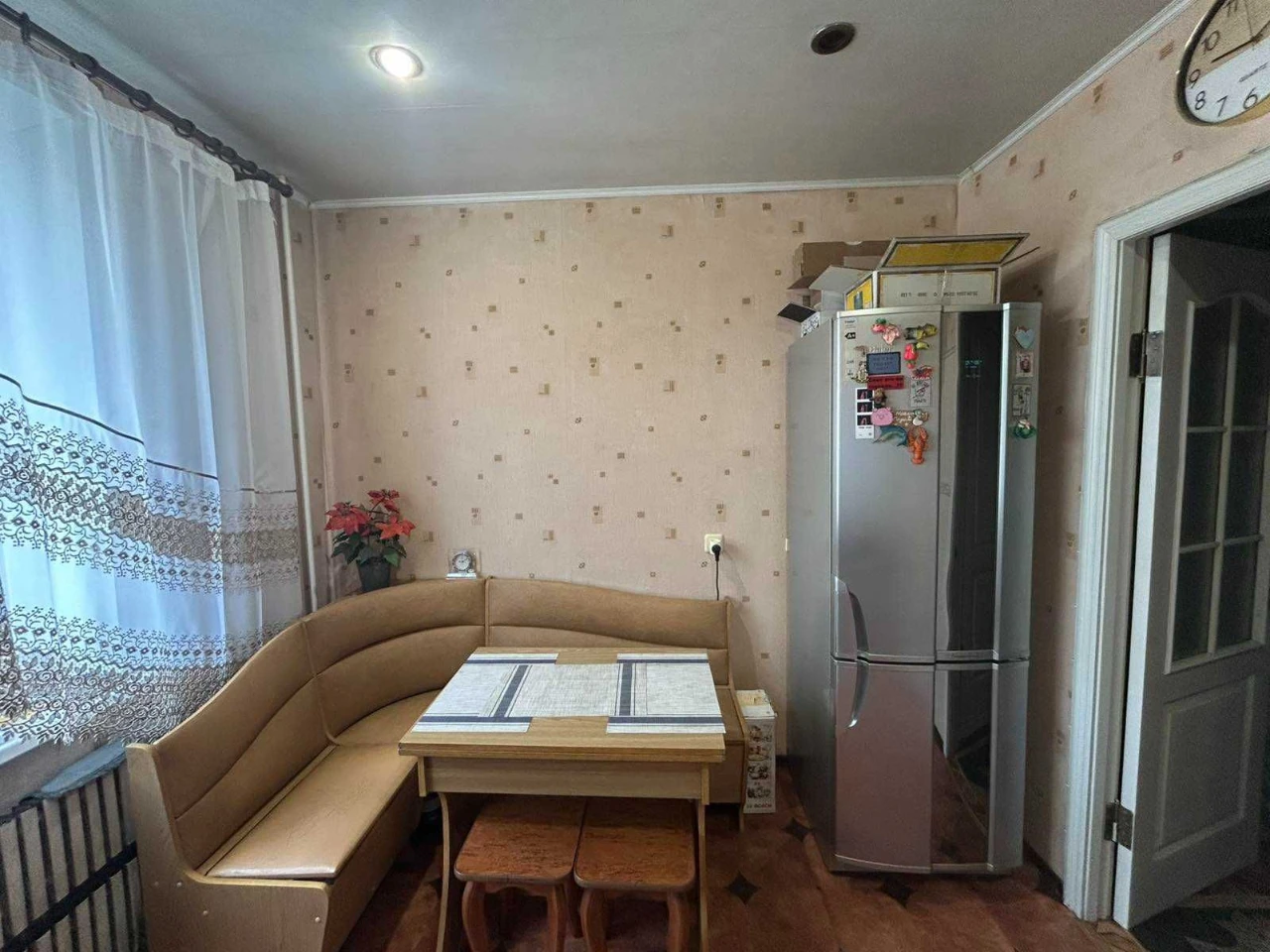 Продаж чудовоï трьохкімнатнï квартири в Довгинцівському районі