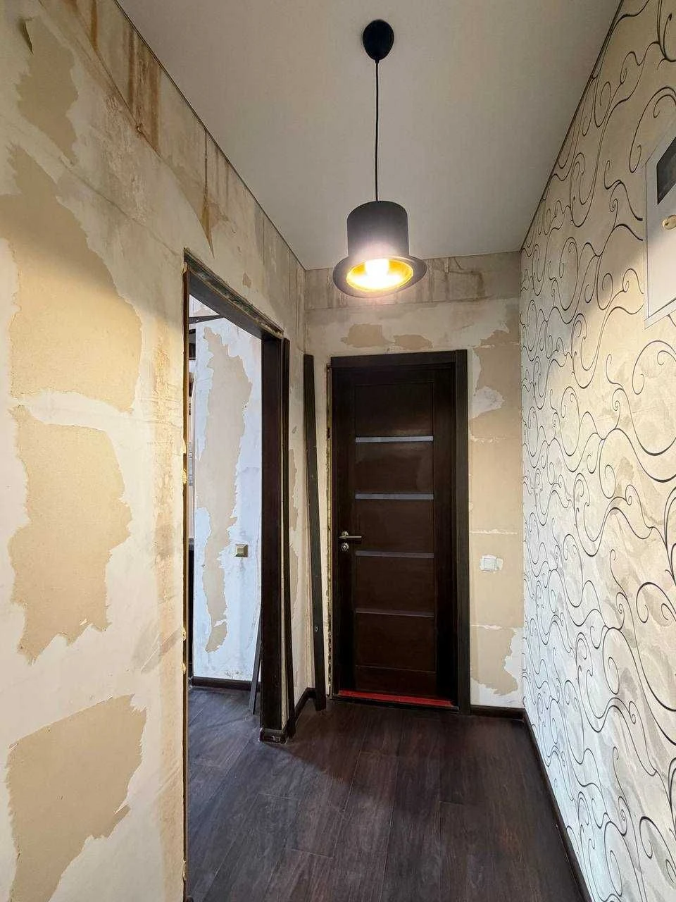Продаж 2-кімнатної квартири — 96 квартал. Центр.