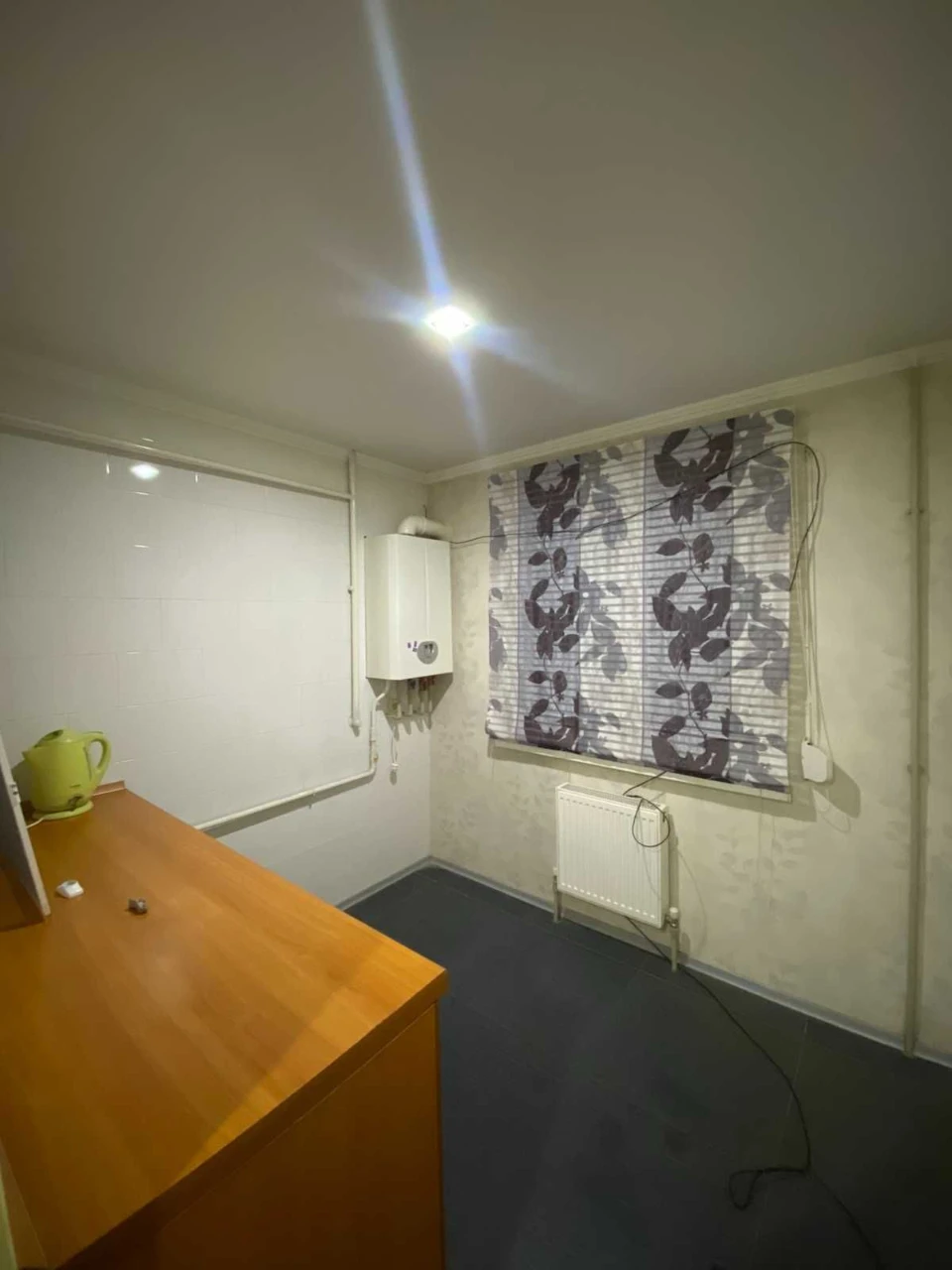 Sale of 3-room apartment with separate entrance, ground floor