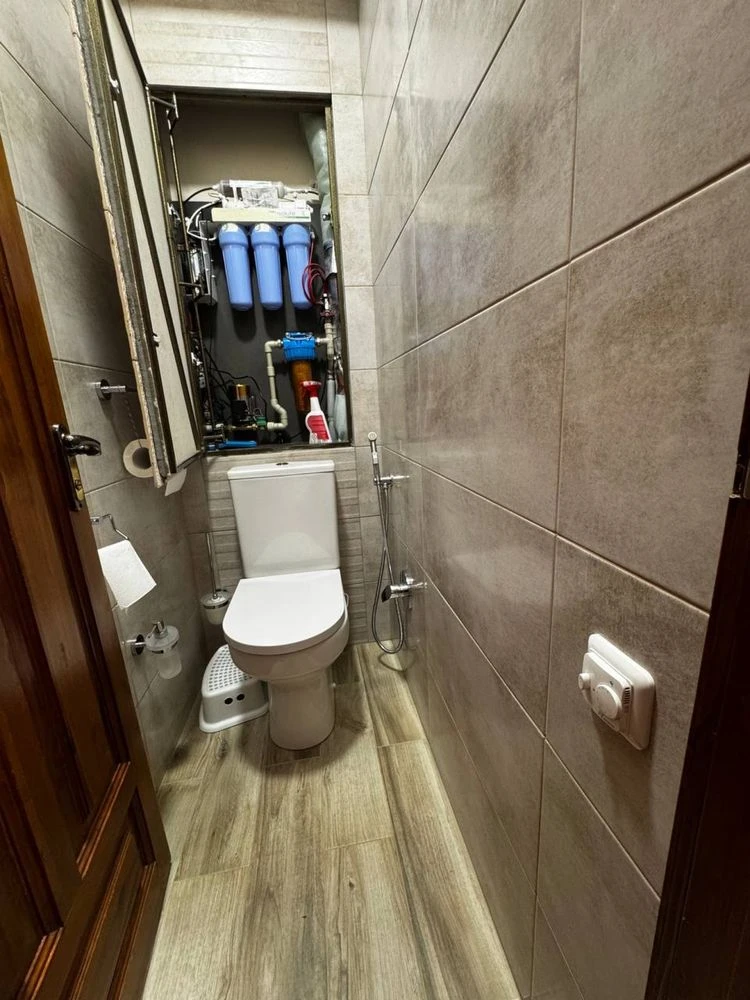 APARTMENT FOR SALE - 3-room Apartment in a courtyard near the Универмаг (Univermag)
